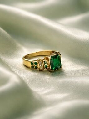 Gold-Tone Women's Ring with Emerald Green Square Stone